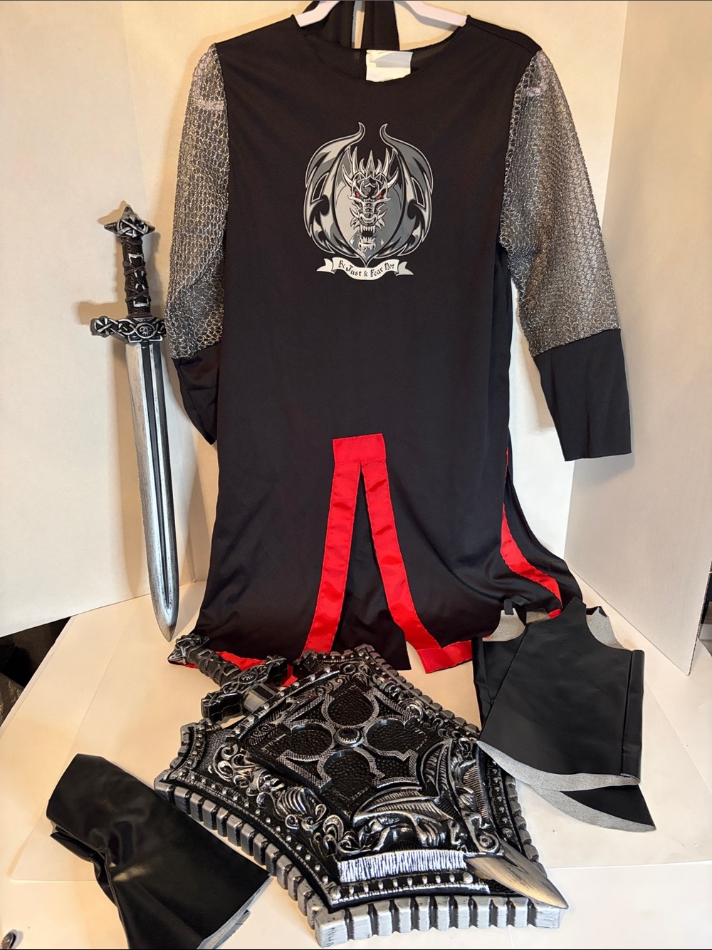 California Costumes Black and Red Dragon Knight Costume Child XL.